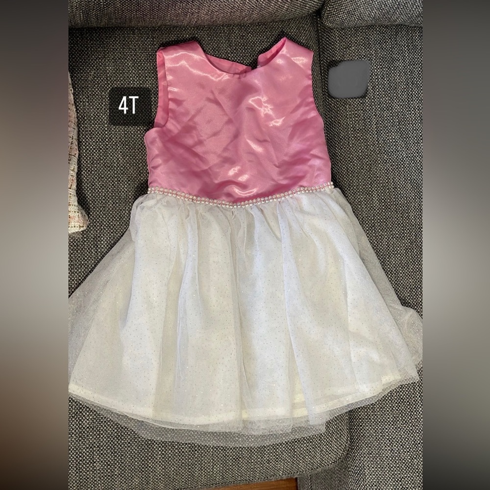 Girls dress